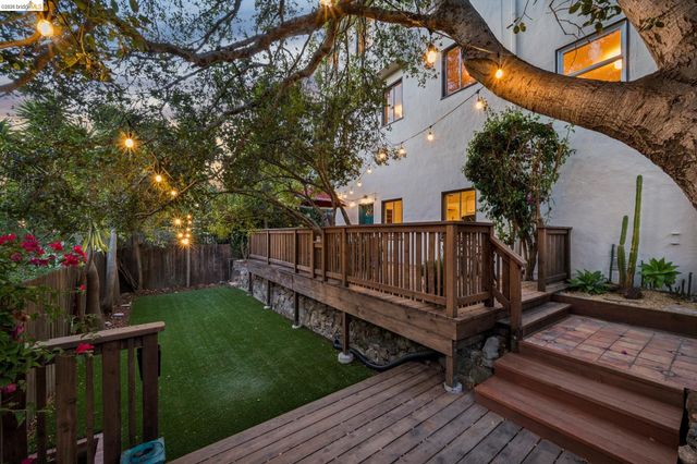 106 Sonia St, Oakland, CA 94618