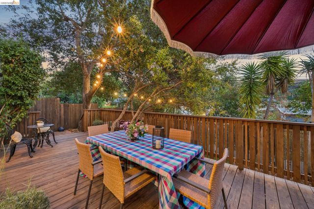 106 Sonia St, Oakland, CA 94618