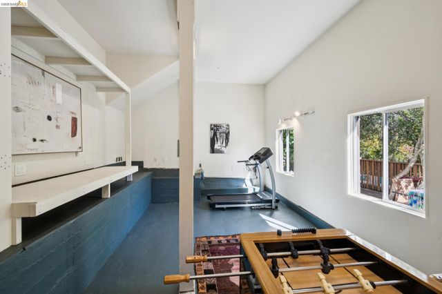 106 Sonia St, Oakland, CA 94618