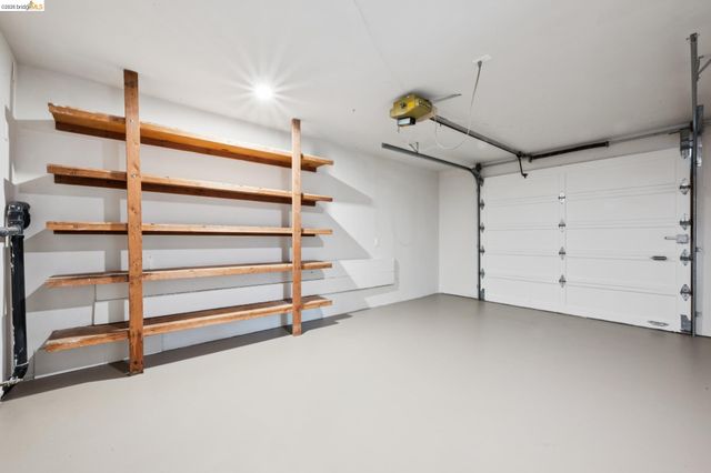 106 Sonia St, Oakland, CA 94618