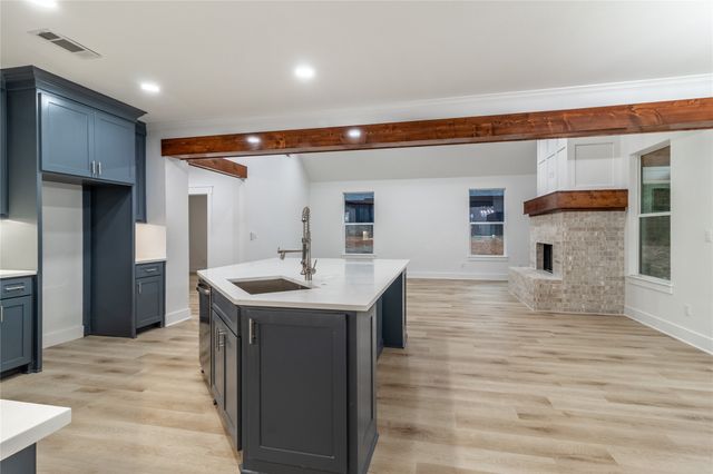 216 Pauline Street, Arp, TX 75750