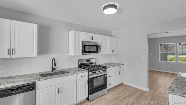 3215 E Virgin Street, Tulsa, OK 74110