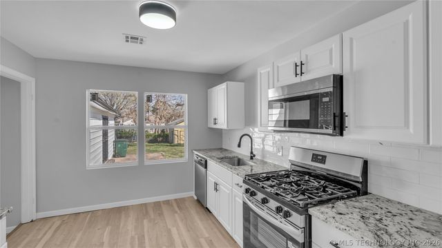 3215 E Virgin Street, Tulsa, OK 74110