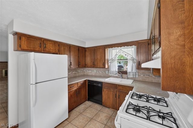 3305 Banyan Street NW, Massillon, OH 44646