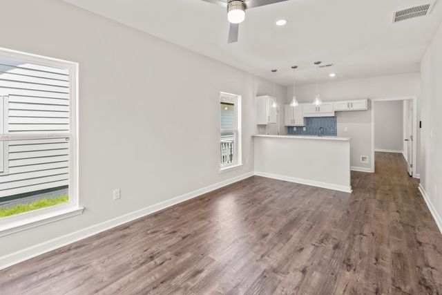 828 SEMMES ST, Memphis, TN 38111