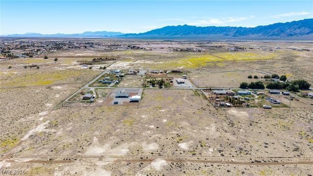 2331 West Flamingo Road, Pahrump, NV 89048