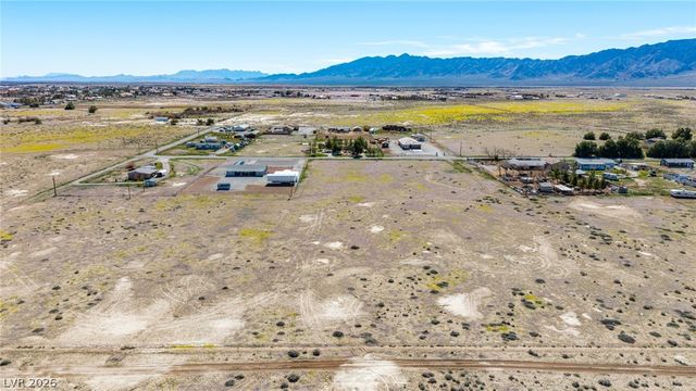 2331 West Flamingo Road, Pahrump, NV 89048