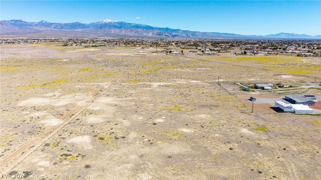 2331 West Flamingo Road, Pahrump, NV 89048