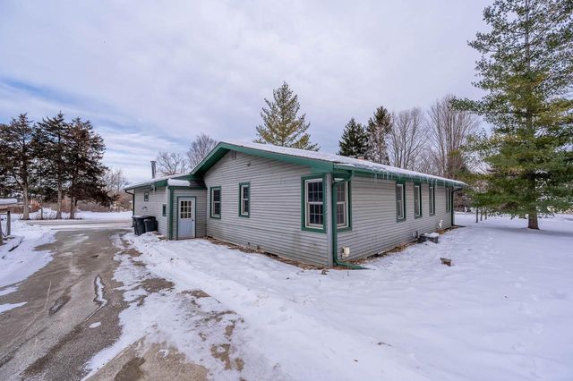 9815 S 31st STREET, Franklin, WI 53132