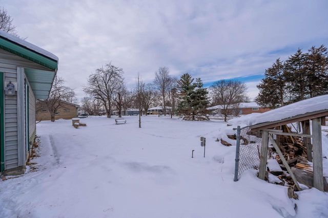 9815 S 31st STREET, Franklin, WI 53132