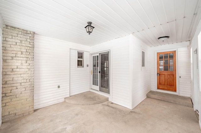 9815 S 31st STREET, Franklin, WI 53132