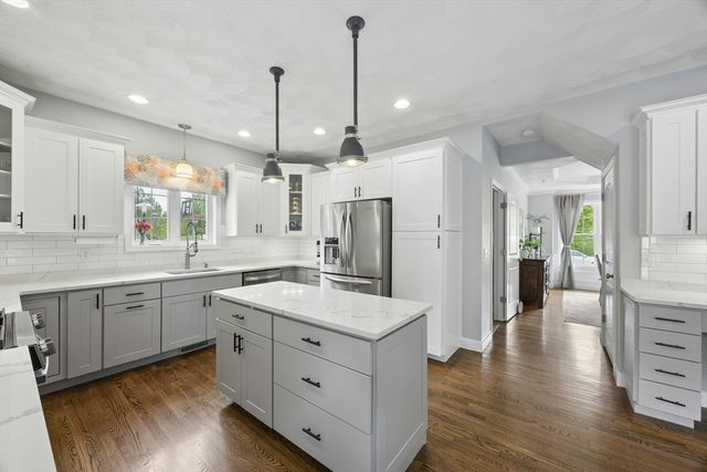 12 Forbes Rd, Hudson, MA 01749