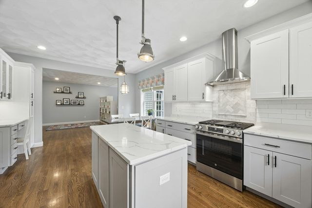 12 Forbes Rd, Hudson, MA 01749