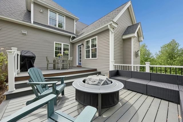 12 Forbes Rd, Hudson, MA 01749