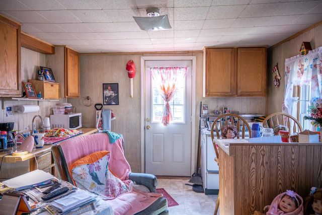 702 Academy Street, Elroy, WI 53929