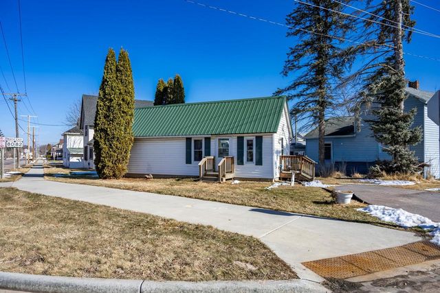 702 Academy Street, Elroy, WI 53929