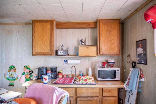 702 Academy Street, Elroy, WI 53929