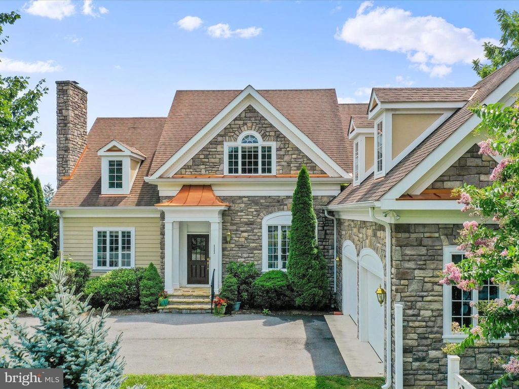 111 CHICKADEE CT, Woodstock, VA 22664
