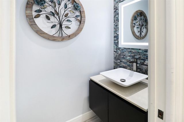 10727 NW 51st Street, Coral Springs, FL 33076