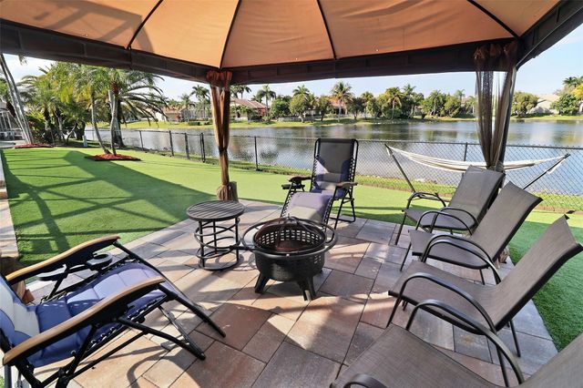 10727 NW 51st Street, Coral Springs, FL 33076