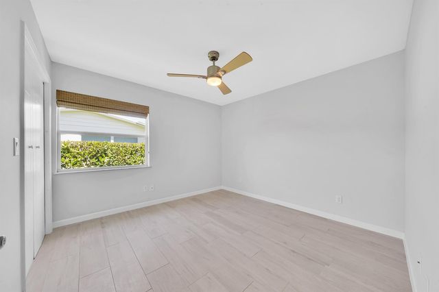2388 E EDGEWATER Drive, Palm Beach Gardens, FL 33410