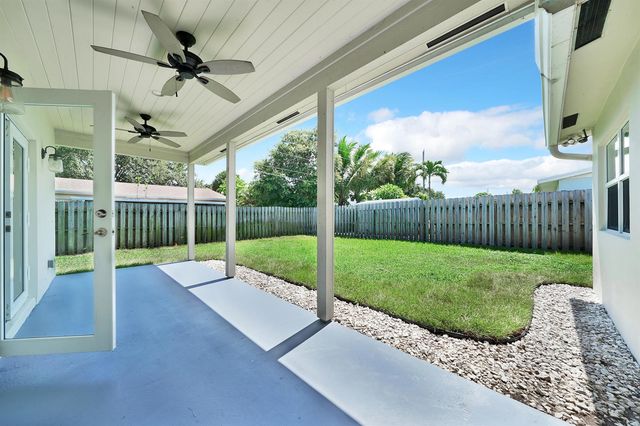 2388 E EDGEWATER Drive, Palm Beach Gardens, FL 33410