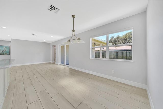 2388 E EDGEWATER Drive, Palm Beach Gardens, FL 33410