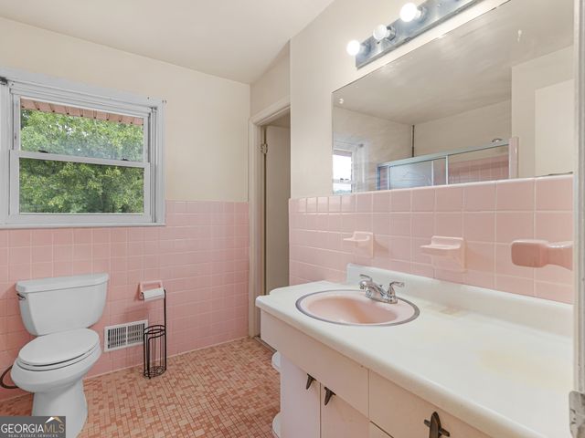 2026 Pinecrest Drive, Morrow, GA 30260