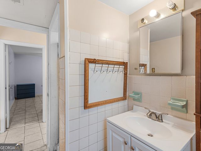 2026 Pinecrest Drive, Morrow, GA 30260