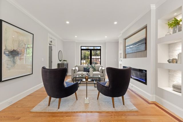 61 Lexington Street, Burlington, MA 01803