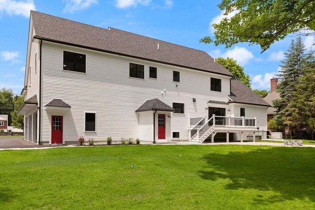 61 Lexington Street, Burlington, MA 01803