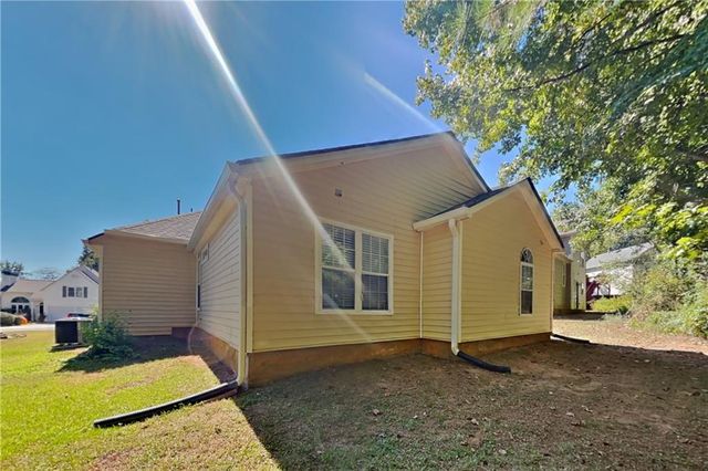 320 Jamaica Cove SW, Marietta, GA 30008