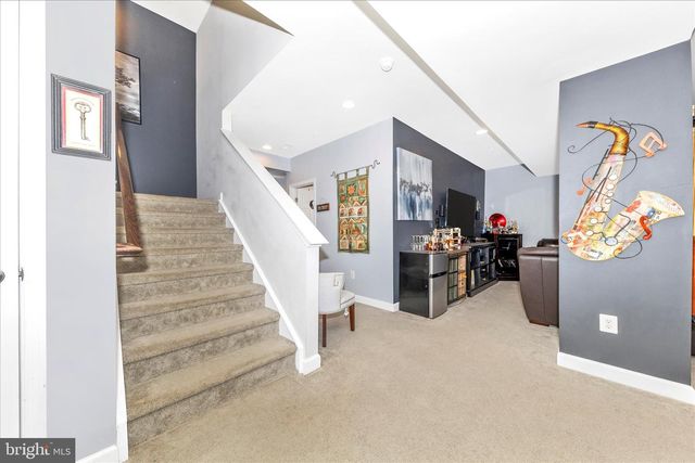 825 HOLDEN RD, Frederick, MD 21701