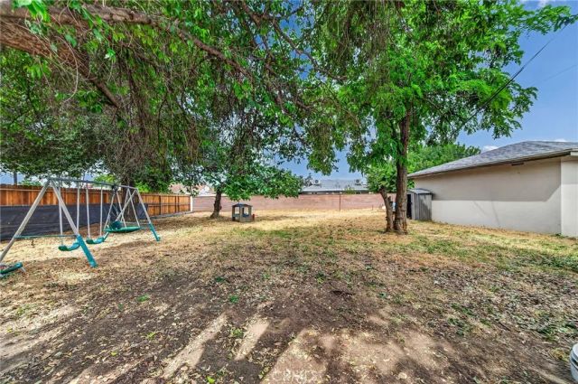 345 S Juanita Street, Hemet, CA 92543