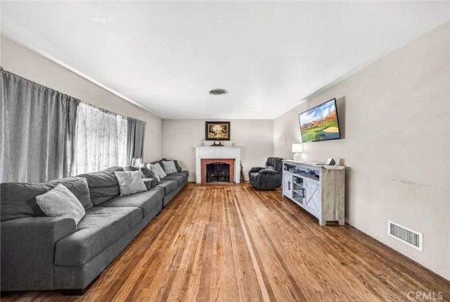 345 S Juanita Street, Hemet, CA 92543