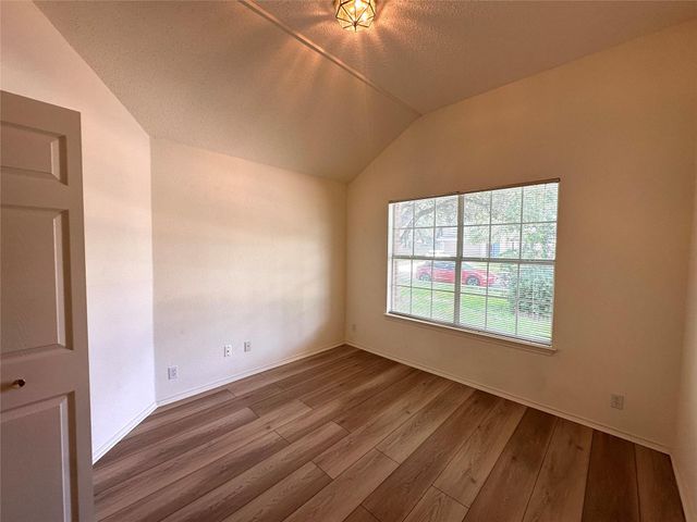 6708 Bancroft Woods DR, Austin, TX 78729