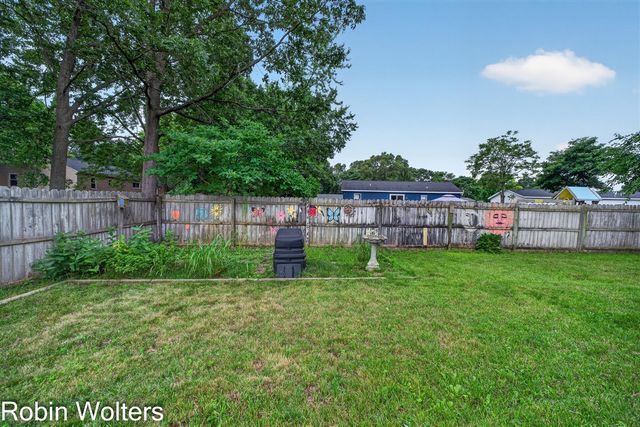1969 Francis Avenue, Muskegon, MI 49442