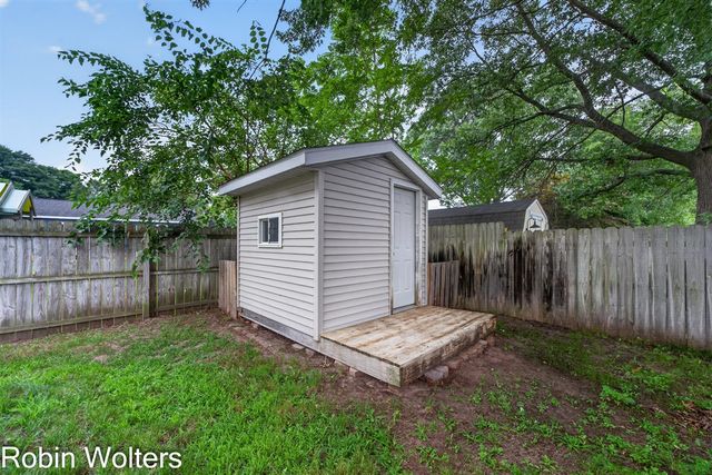 1969 Francis Avenue, Muskegon, MI 49442