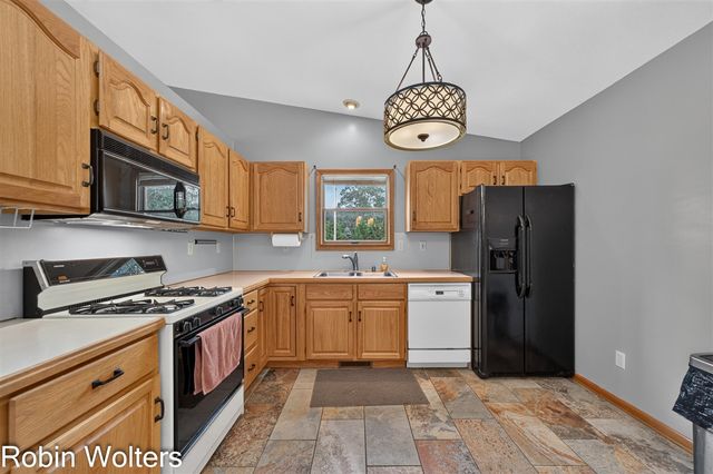 1969 Francis Avenue, Muskegon, MI 49442