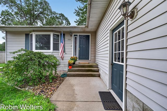 1969 Francis Avenue, Muskegon, MI 49442