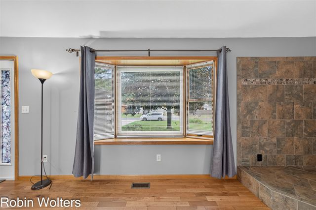 1969 Francis Avenue, Muskegon, MI 49442
