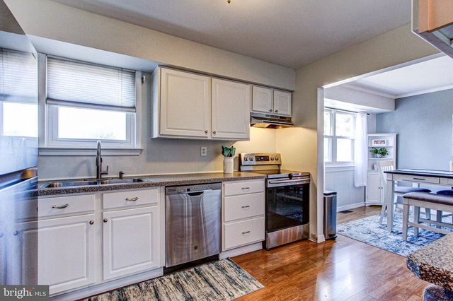 2810 TRUMAN DR, Hatfield, PA 19440