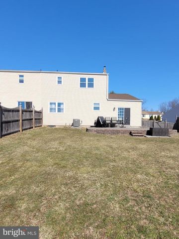 2810 TRUMAN DR, Hatfield, PA 19440