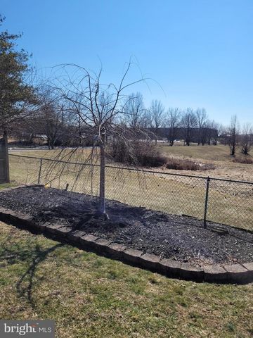 2810 TRUMAN DR, Hatfield, PA 19440