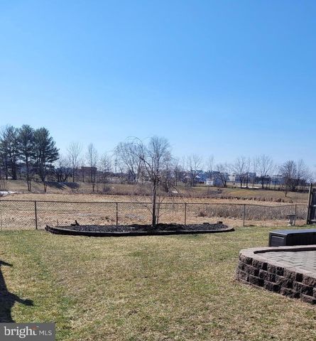 2810 TRUMAN DR, Hatfield, PA 19440