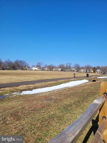 2810 TRUMAN DR, Hatfield, PA 19440