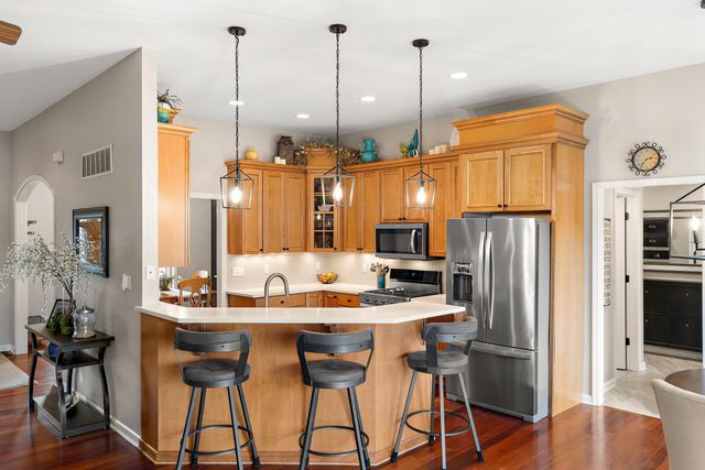 82 Scotscraig Drive, Valparaiso, IN 46385