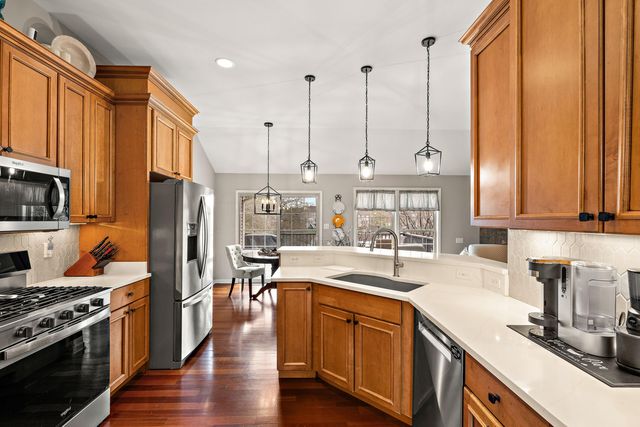 82 Scotscraig Drive, Valparaiso, IN 46385