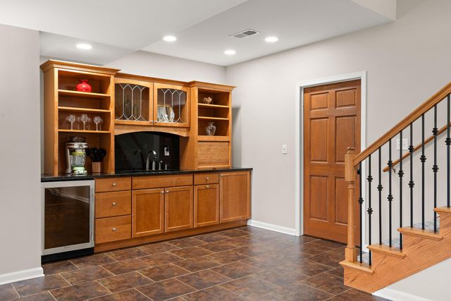 82 Scotscraig Drive, Valparaiso, IN 46385