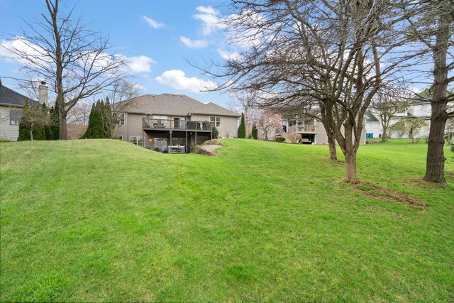82 Scotscraig Drive, Valparaiso, IN 46385